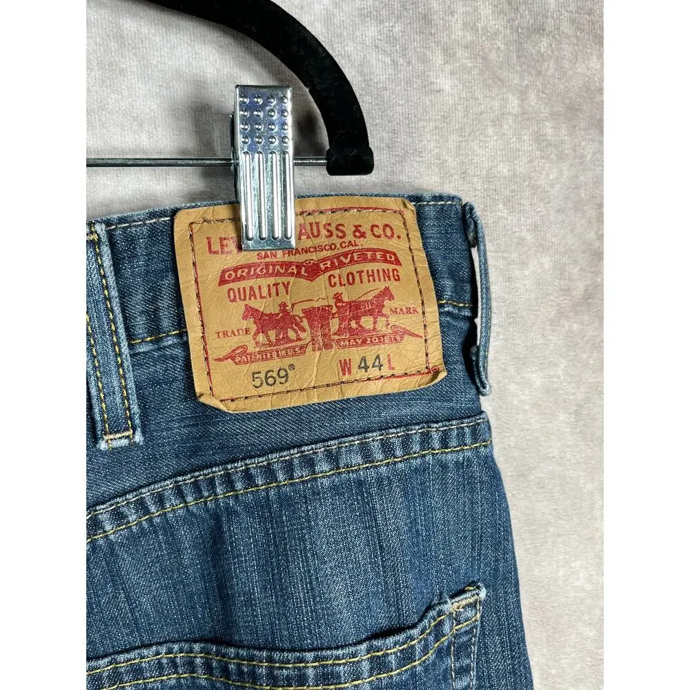 Levi's 569 Denim Shorts Mens Size 44 Blue Dark Wash Loose Fit Straight Work‎